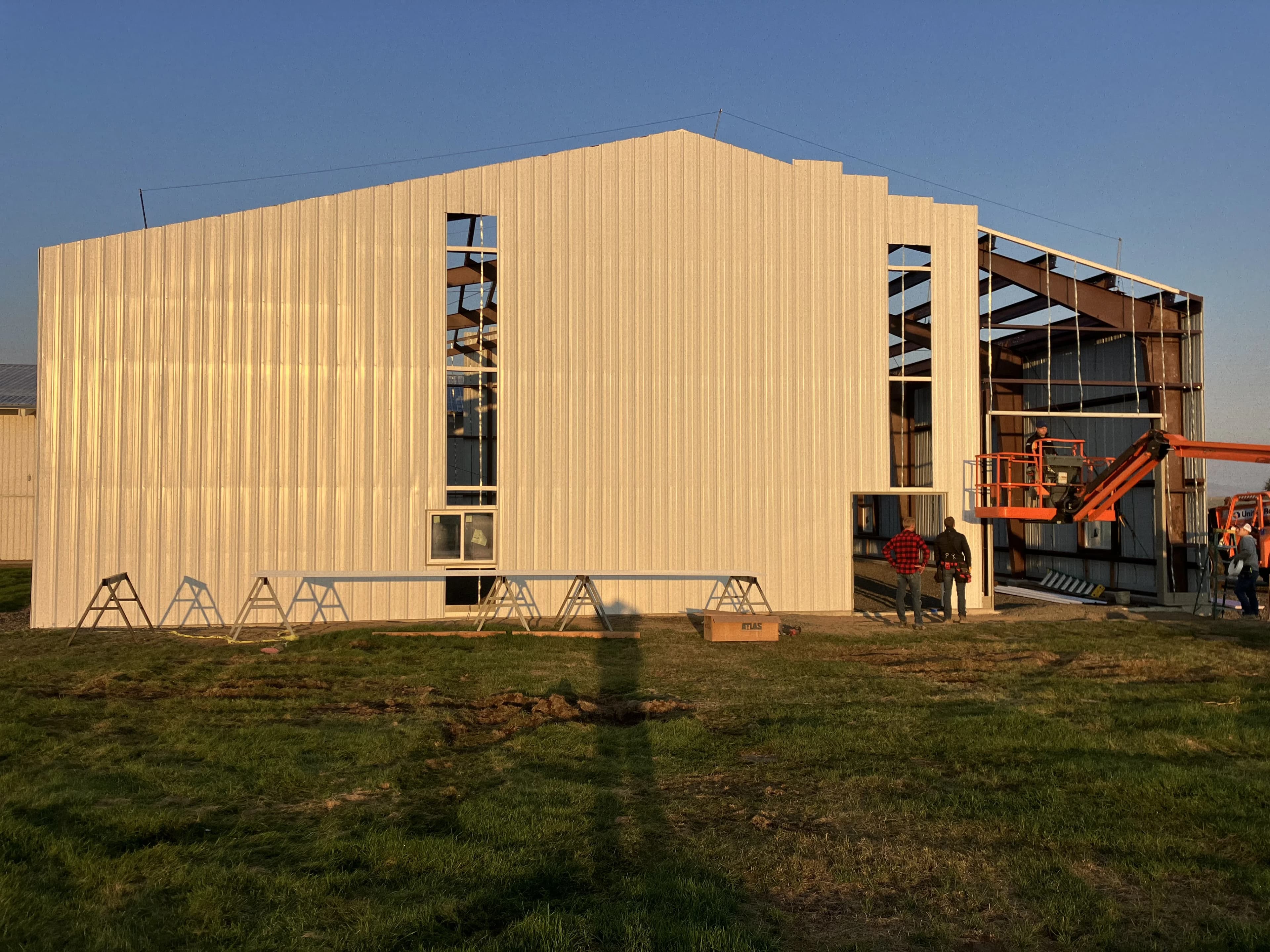 PEMB school building exterior in Ellensburg, Washington