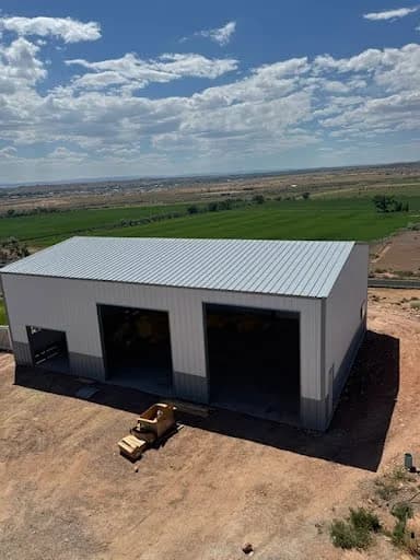 Completed PEMB personal shop side view in Roosevelt, Utah